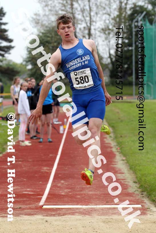 Long jump, 2021 North East Grand Prix No. 3, Monkton, Wednesday, june 2nd. Photo: David T. Hewitson/Sports for All Pics